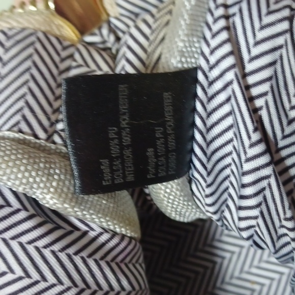 BACK PACK purse in a beautiful tan with 2 shoulder straps and handle 😋 - Picture 6 of 6